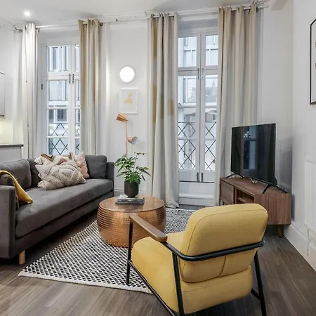Kula London - Victoria Apartment